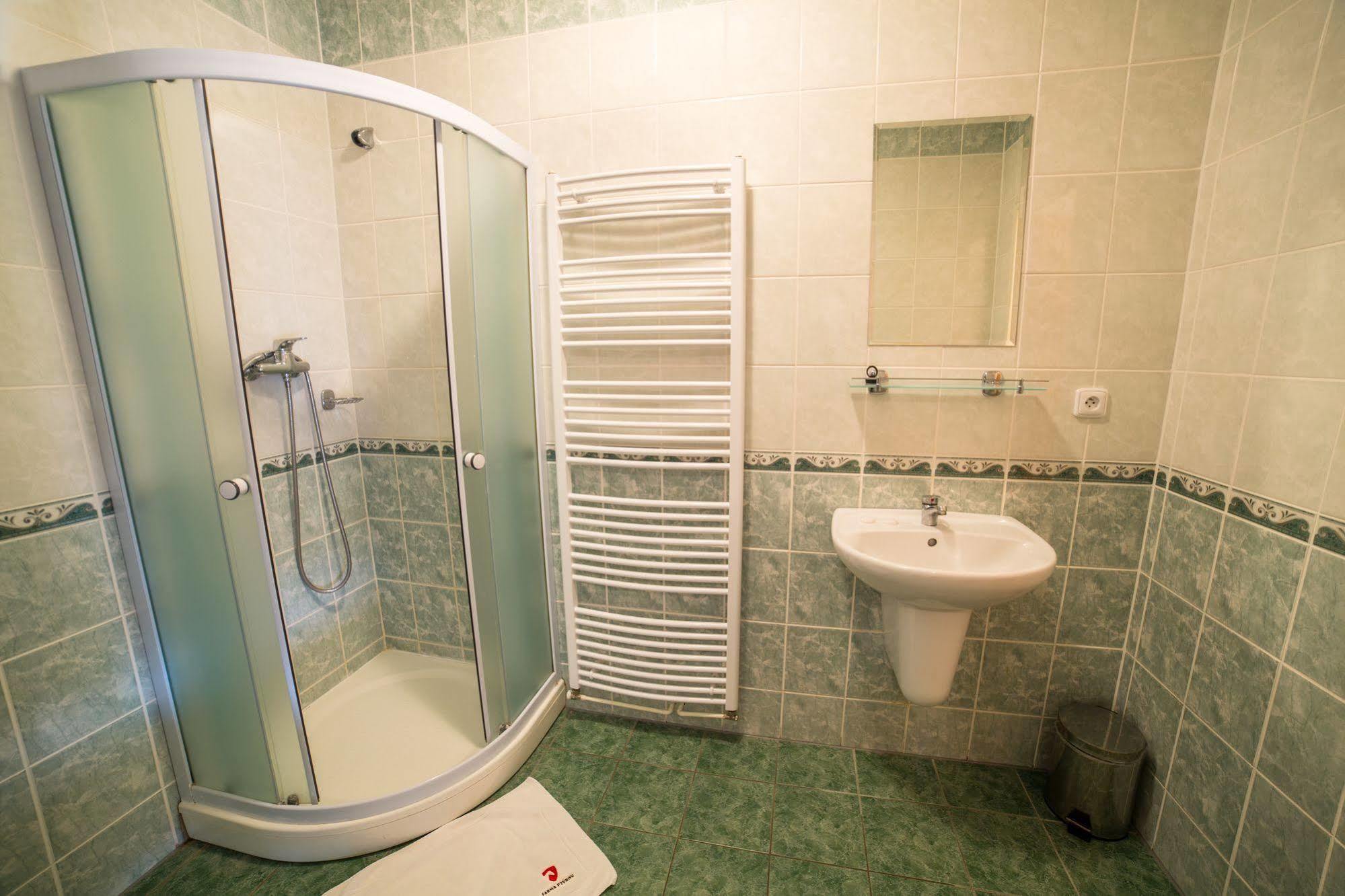 Hotel Farma Ptyrov Mnichovo Hradiště Zewnętrze zdjęcie